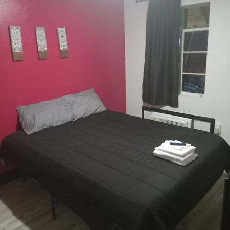 Spruce Pine Inn מראה חיצוני תמונה