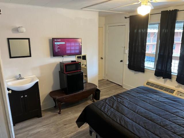 Spruce Pine Inn מראה חיצוני תמונה